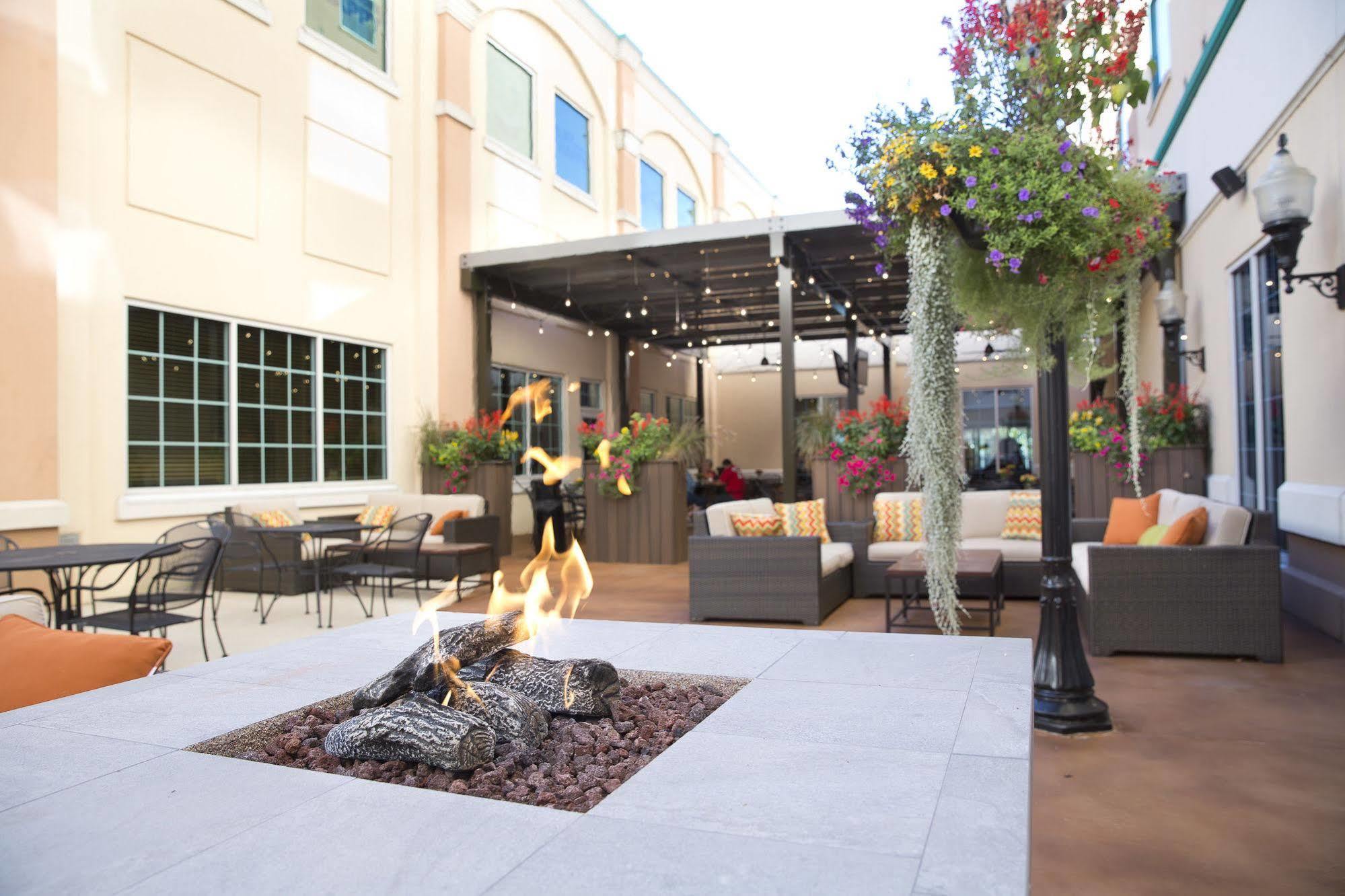 Isle Of Capri Casino Hotel בונוויל מראה חיצוני תמונה